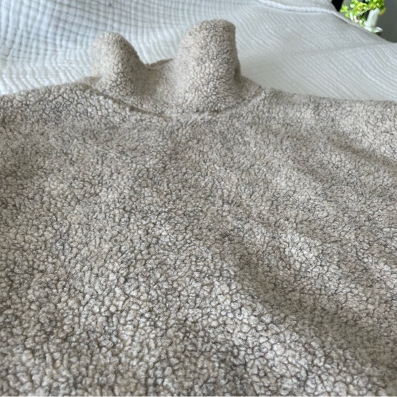 Sherpa Turtleneck Sweater - Oatmeal - Picture 2 of 5